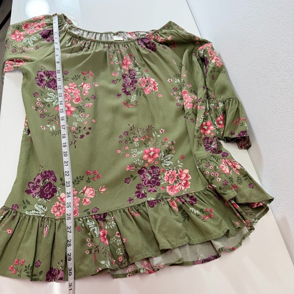 Floral Green Women's Top - Picture 6 of 9